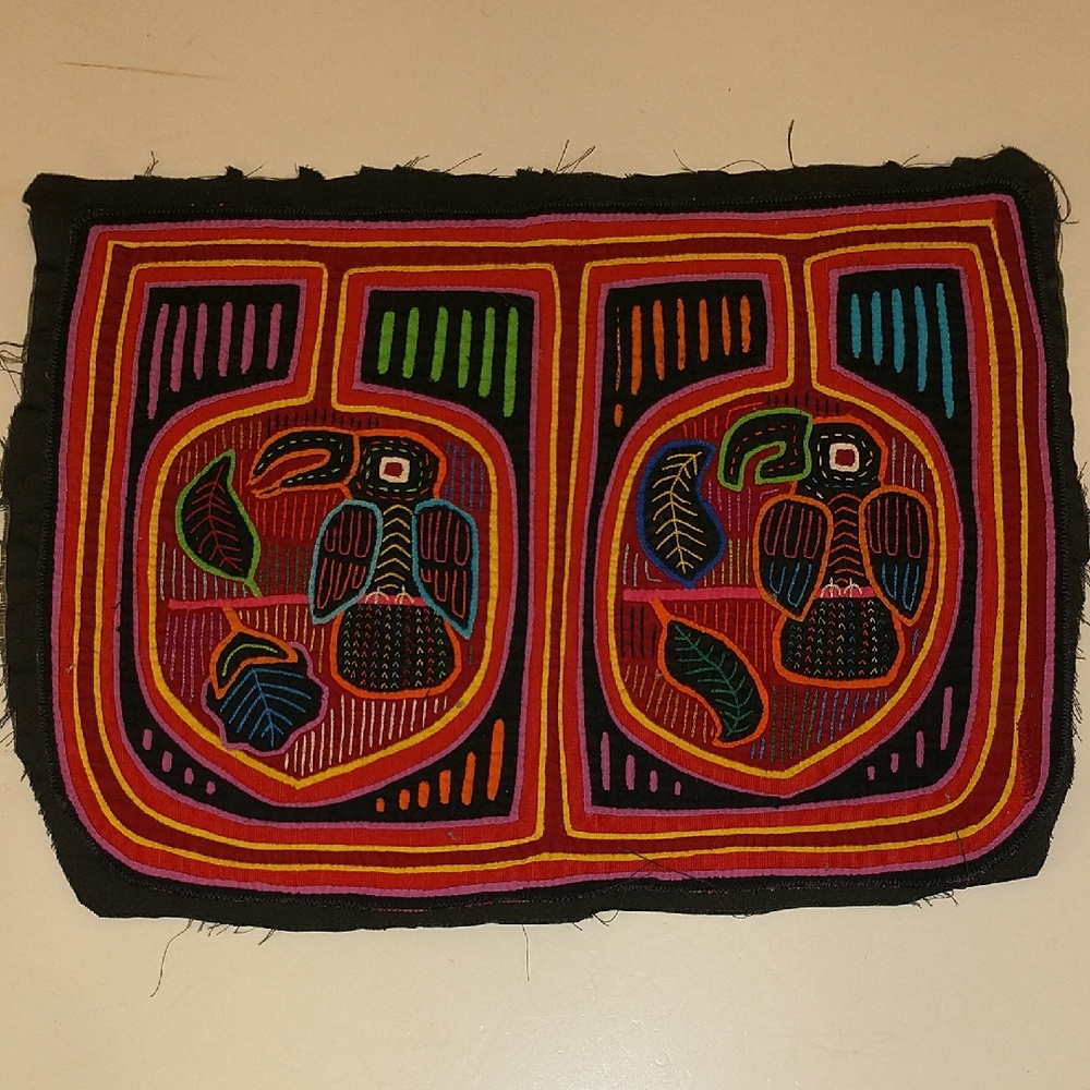 Vintage Mola Two Parrots Panama Textile Art Hand Stitched Crafted Cloth 14x10.5"